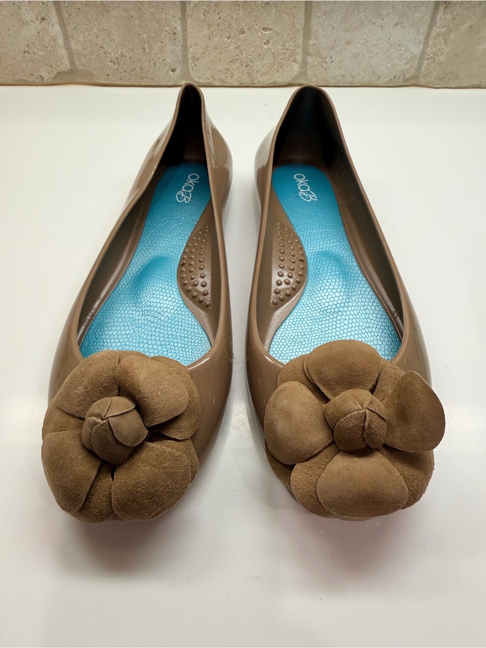 Oka B Womens Brown Floral Toe Jelly Ballet Flats - NWOT - Size 7